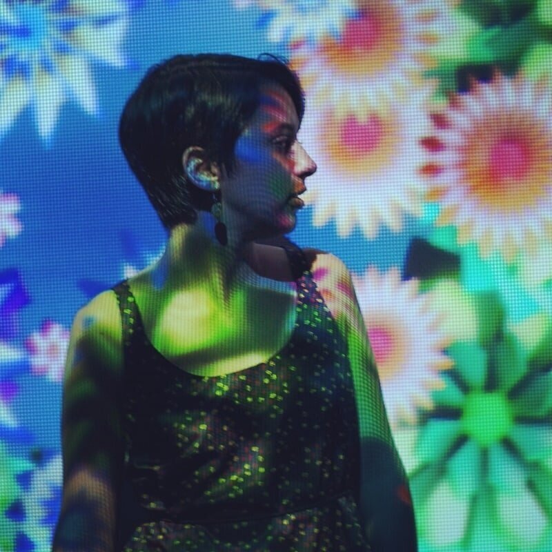 Zoe (she/they) is a Mexican-Venezuelan new media artist, filmmaker and producer who specializes in interactive storytelling experiences. Their work spans live entertainment, performance, immersive installations, mixed reality and emerging technologi…